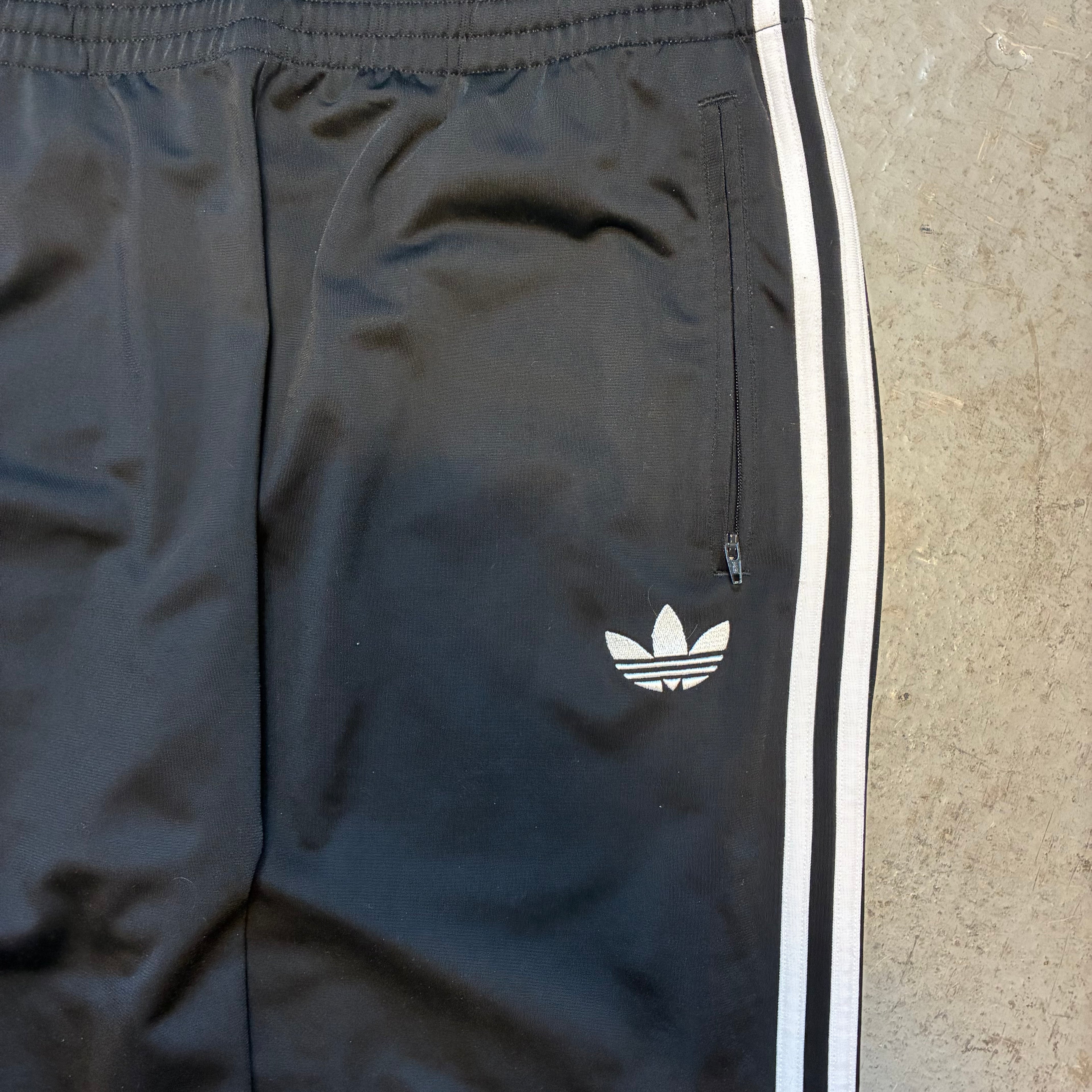 Trackpants