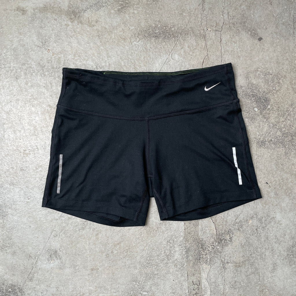 Nikeshorty