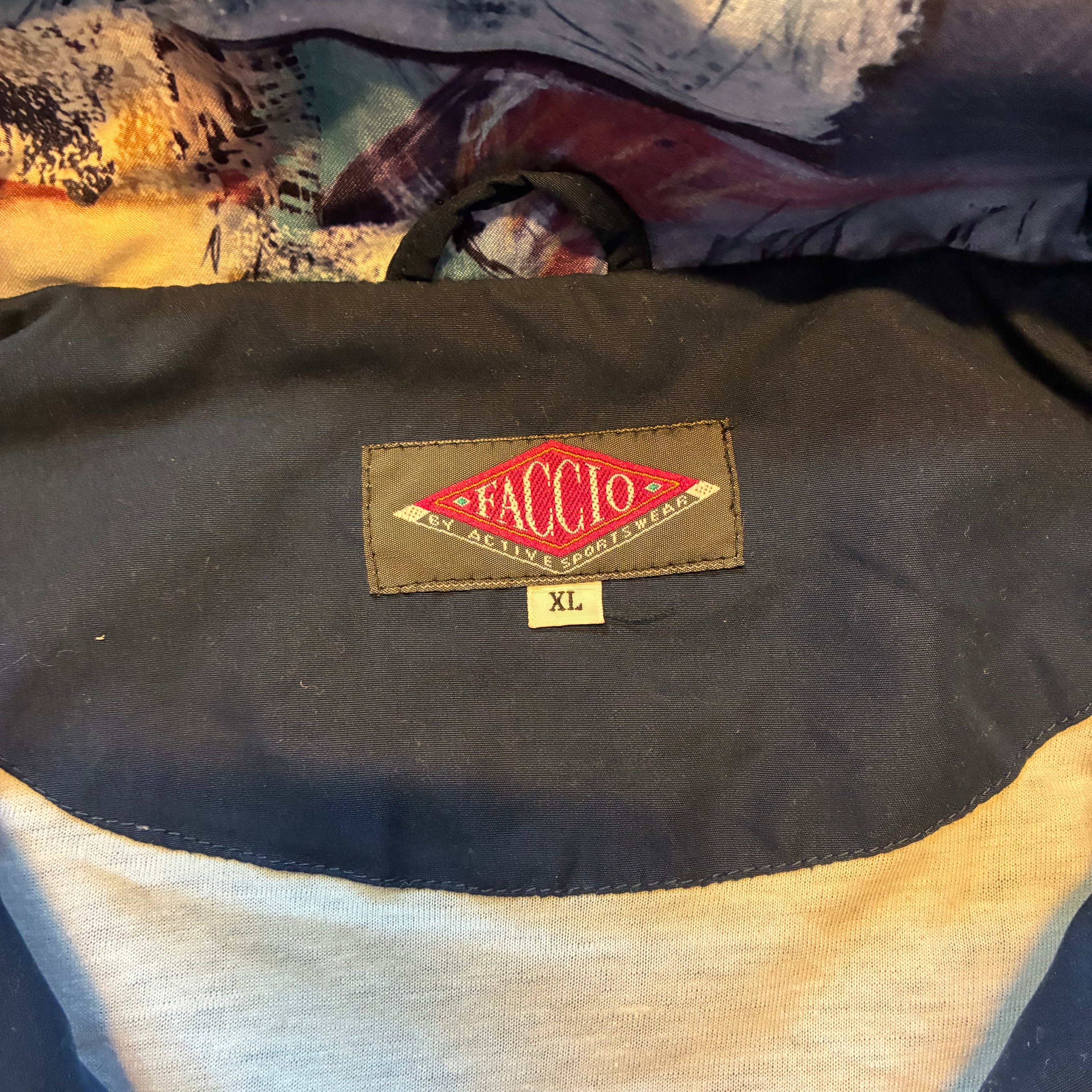 Faccio Windbreaker