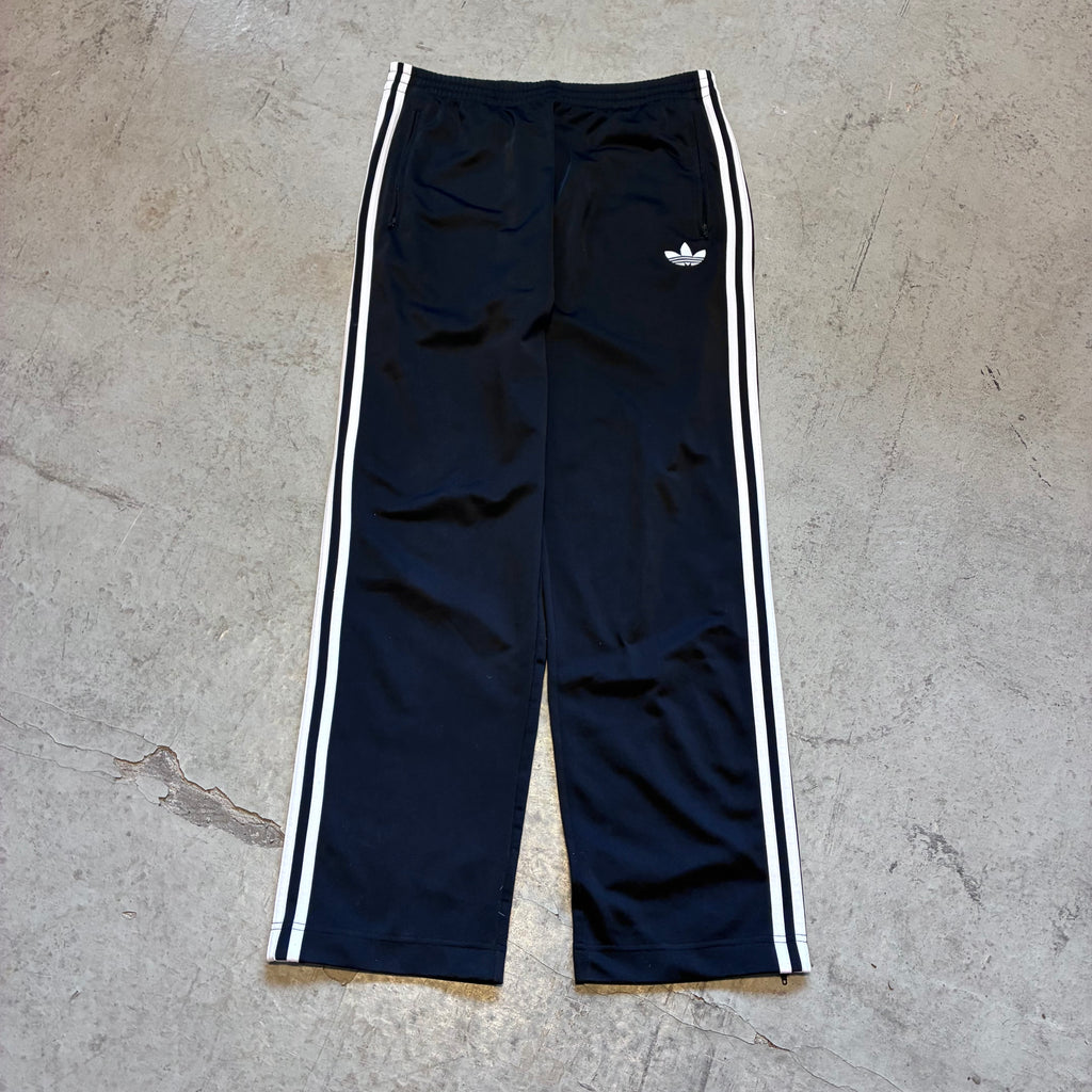 Trackpants